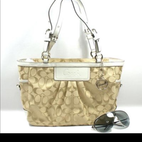 Coach Handbags - Coach pleaded east west gallery tote